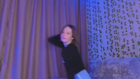 Snapshot of c0ralynx chatting on 12-04-25, 02:15 C0ralynx online show from 12-04-25, 02:15