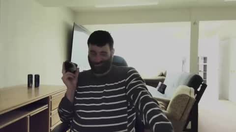 Snapshot of c2cmee chatting on 12-07-24, 08:44 c2cmee online show from 12-07-24, 08:44