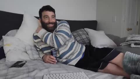 Snapshot of c2cmee chatting on 01-22-25, 06:31 c2cmee online show from 01-22-25, 06:31