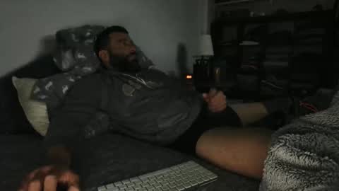 Snapshot of c2cmee chatting on 10-14-25, 12:50 c2cmee online show from 10-14-25, 12:50