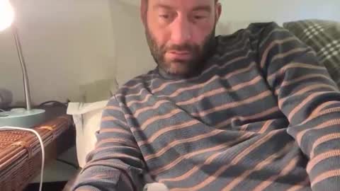 Snapshot of c2cmee chatting on 02-28-26, 01:23 c2cmee online show from 02-28-26, 01:23