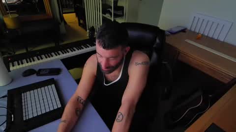 c2cmee online show from 08-07-26, 04:58