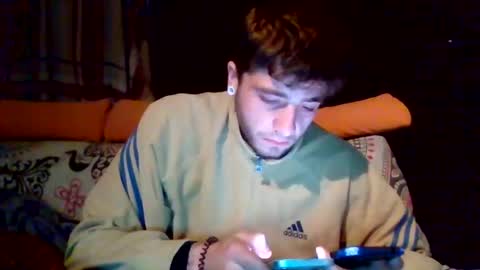 Snapshot of c2cv33x chatting on 12-21-24, 06:23 tu papii online show from 12-21-24, 06:23