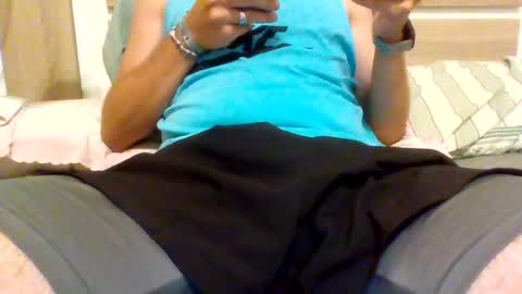 Snapshot of c2cv33x chatting on 06-14-26, 06:43 tu papii online show from 06-14-26, 06:43