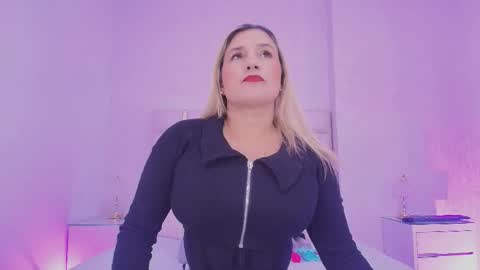 Snapshot of c_fox_ chatting on 03-17-26, 03:00 Carolina online show from 03-17-26, 03:00