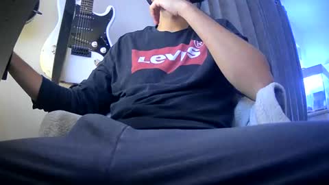 Snapshot of cachicho81 chatting on 06-12-26, 12:09 cachicho81 online show from 06-12-26, 12:09