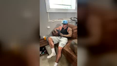 Snapshot of cadenhunterr chatting on 07-14-26, 04:56 cadenhunterr online show from 07-14-26, 04:56