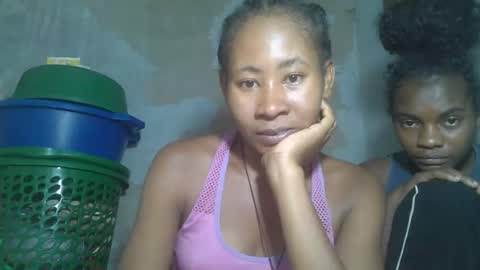 Snapshot of caella98 chatting on 04-02-26, 06:05 caella98 online show from 04-02-26, 06:05