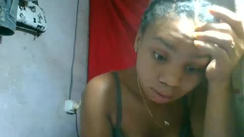 Snapshot of caella98 chatting on 06-11-26, 03:15 caella98 online show from 06-11-26, 03:15