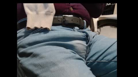 Snapshot of cafetabac chatting on 12-17-25, 07:58 cafetabac online show from 12-17-25, 07:58