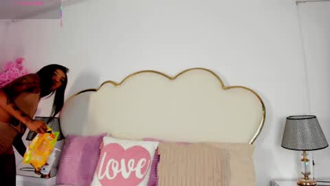 Snapshot of cahitlinbel chatting on 10-28-25, 07:23 Cahitlin online show from 10-28-25, 07:23