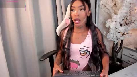 Snapshot of cahitlinbel chatting on 01-06-26, 05:22 Cahitlin online show from 01-06-26, 05:22