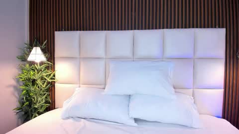 Snapshot of cailynbrowm chatting on 11-19-25, 04:12 CailynBrown online show from 11-19-25, 04:12