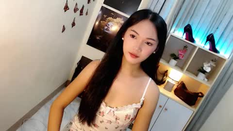 Snapshot of caitlin_x chatting on 10-03-25, 07:22 caitlin online show from 10-03-25, 07:22