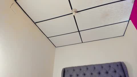 caitlingomez0 online show from 10-17-25, 01:25