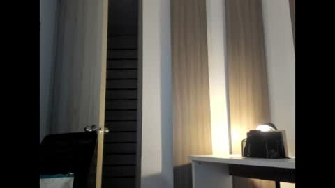 caitlingomez0 online show from 06-10-26, 03:18