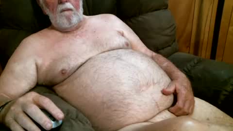 Snapshot of cajungrey75 chatting on 06-16-26, 12:08 cajungrey online show from 06-16-26, 12:08
