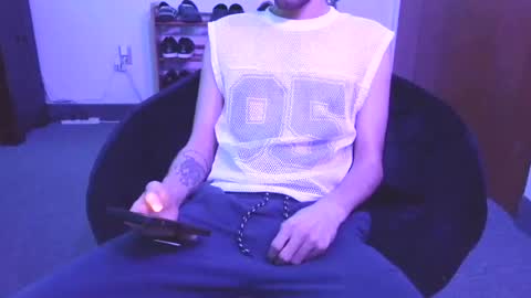 Snapshot of cal_xxx chatting on 06-24-26, 02:43 Cal XXX online show from 06-24-26, 02:43