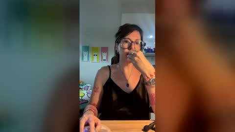 calentandotee online show from 05-20-26, 10:54