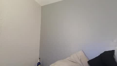 Snapshot of caliclysm12 chatting on 10-28-25, 08:29 Caliclysm online show from 10-28-25, 08:29