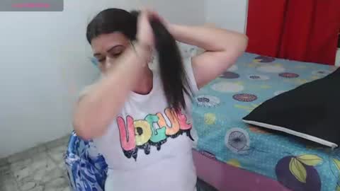 Snapshot of caliente_in_passion chatting on 07-10-26, 04:28 caliente_in_passion online show from 07-10-26, 04:28