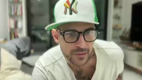 CaliforniaBrazilian online show from 06-07-26, 04:49