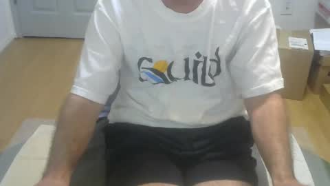 Snapshot of califun4u chatting on 12-27-24, 01:43 califun4u online show from 12-27-24, 01:43