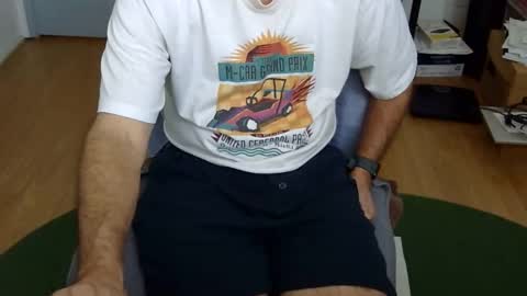 Snapshot of califun4u chatting on 11-07-25, 10:32 califun4u online show from 11-07-25, 10:32