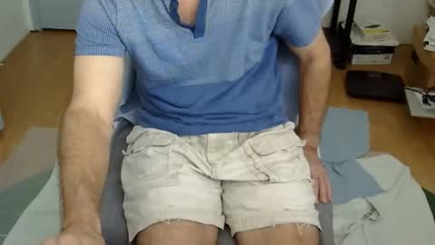 Snapshot of califun4u chatting on 12-16-25, 06:57 califun4u online show from 12-16-25, 06:57