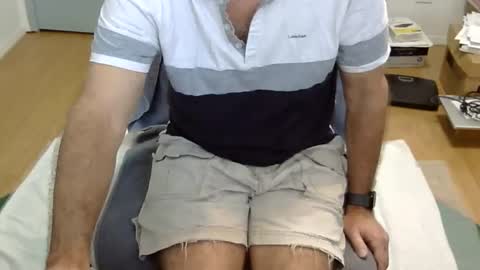 Snapshot of califun4u chatting on 01-11-26, 11:32 califun4u online show from 01-11-26, 11:32