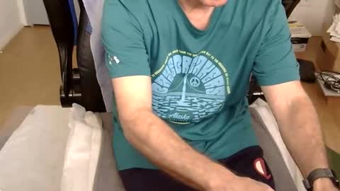 Snapshot of califun4u chatting on 02-11-26, 07:41 califun4u online show from 02-11-26, 07:41