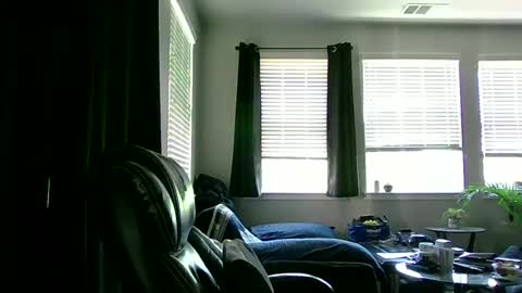 Snapshot of caligrown1154 chatting on 06-13-26, 03:43 caligrown1154 online show from 06-13-26, 03:43