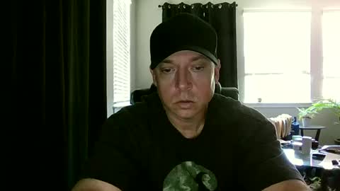 Snapshot of caligrown1154 chatting on 07-10-26, 05:37 caligrown1154 online show from 07-10-26, 05:37