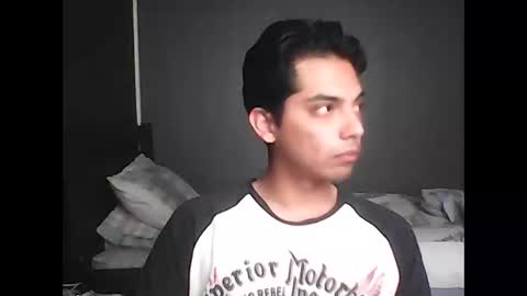 Snapshot of caligula_99 chatting on 01-18-26, 07:39 Calgula online show from 01-18-26, 07:39