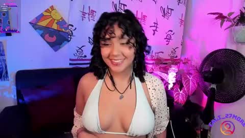 Snapshot of caliope_moreauu chatting on 01-08-25, 02:57 Caliope Moreau online show from 01-08-25, 02:57