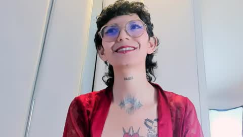 Snapshot of calioperoux1 chatting on 07-05-26, 04:19 Caliope online show from 07-05-26, 04:19