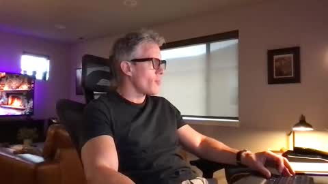 Snapshot of calirsedmo chatting on 12-14-25, 07:18 calirsedmo online show from 12-14-25, 07:18