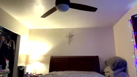 calishop1 online show from 12-22-24, 04:38