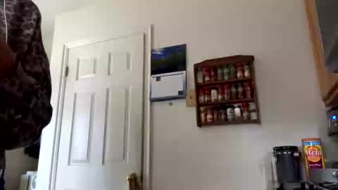 calishop1 online show from 10-27-25, 03:38