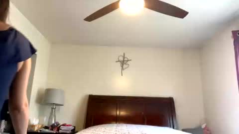 calishop1 online show from 04-22-26, 04:52