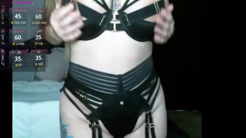 calistarayne online show from 07-25-26, 06:11