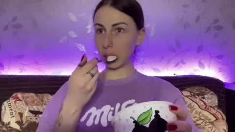 Anna online show from 03-09-25, 10:19