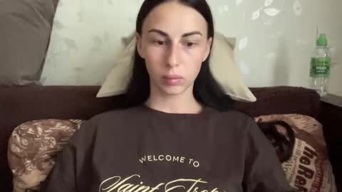 Snapshot of call_me_dad_ chatting on 05-26-26, 10:44 Anna online show from 05-26-26, 10:44