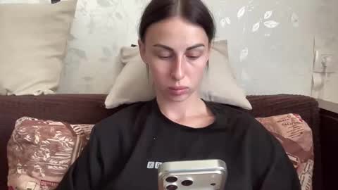 Snapshot of call_me_dad_ chatting on 05-28-26, 11:29 Anna online show from 05-28-26, 11:29