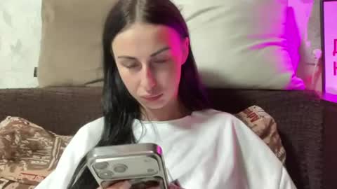 Snapshot of call_me_dad_ chatting on 06-13-26, 08:29 Anna online show from 06-13-26, 08:29