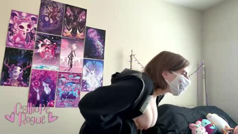 Snapshot of callioperogue chatting on 10-07-25, 08:17 Calliope Rogue online show from 10-07-25, 08:17