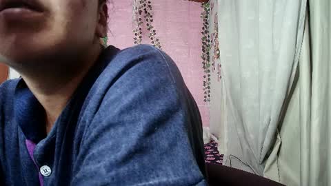 Snapshot of callme_lolas chatting on 06-12-26, 02:54 paula online show from 06-12-26, 02:54