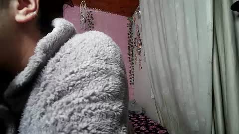 Snapshot of callme_lolas chatting on 06-16-26, 05:21 paula online show from 06-16-26, 05:21