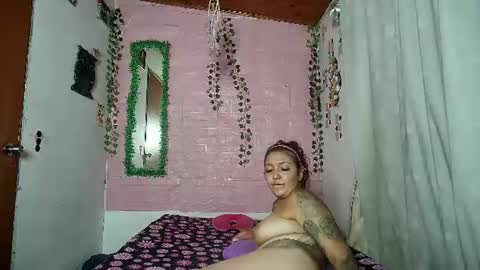 Snapshot of callme_lolas chatting on 06-25-26, 01:27 paula online show from 06-25-26, 01:27