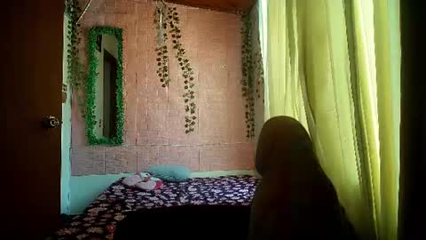 Snapshot of callme_lolas chatting on 06-29-26, 08:53 paula online show from 06-29-26, 08:53